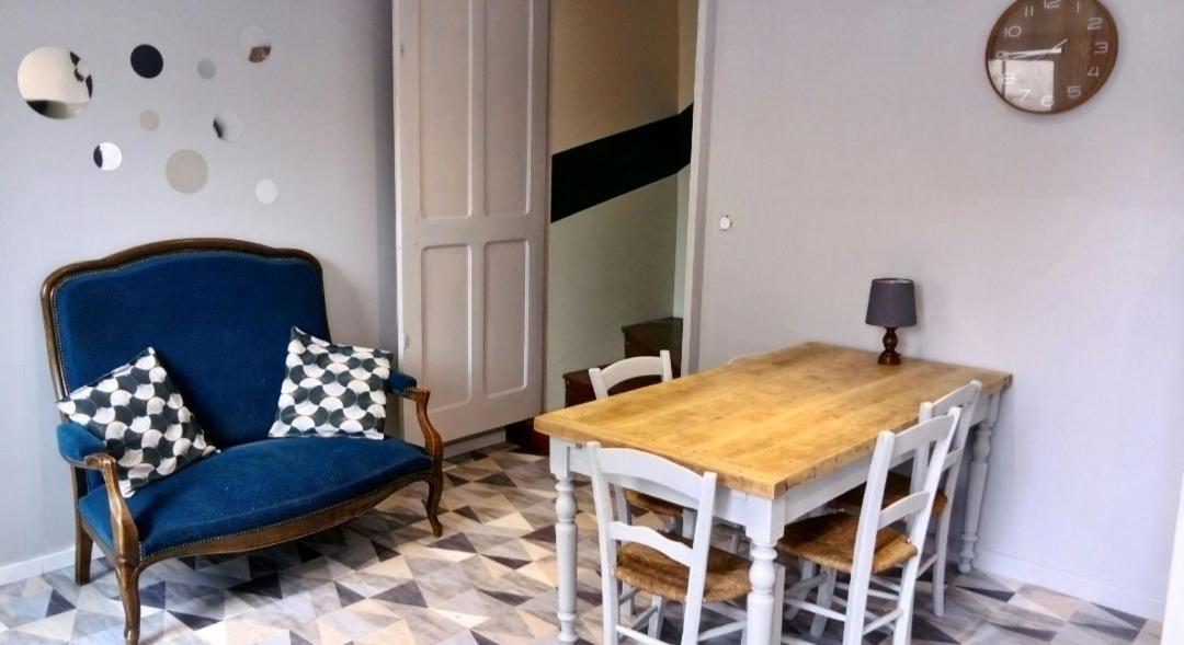 Maison De Village Goutrens Ngoại thất bức ảnh